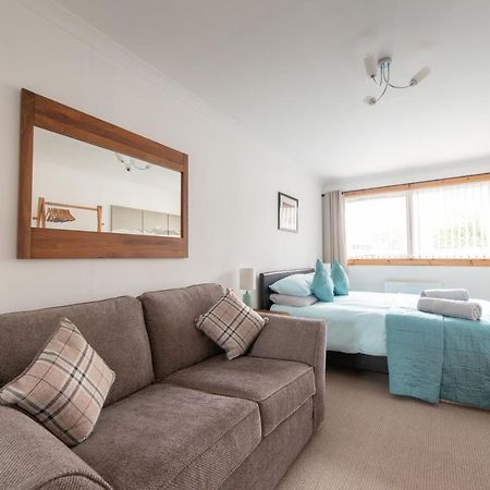 No. Three Bed & Breakfast Stornoway  Eksteriør bilde