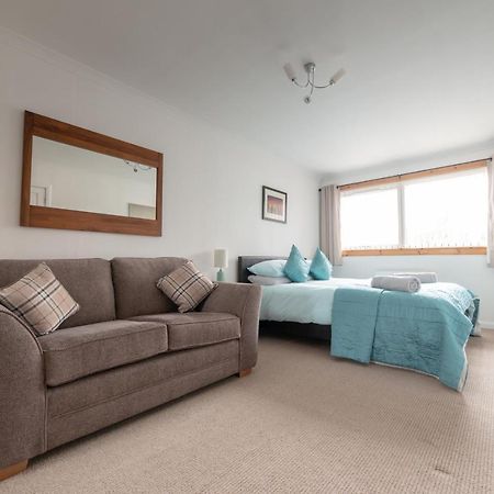 No. Three Bed & Breakfast Stornoway  Eksteriør bilde